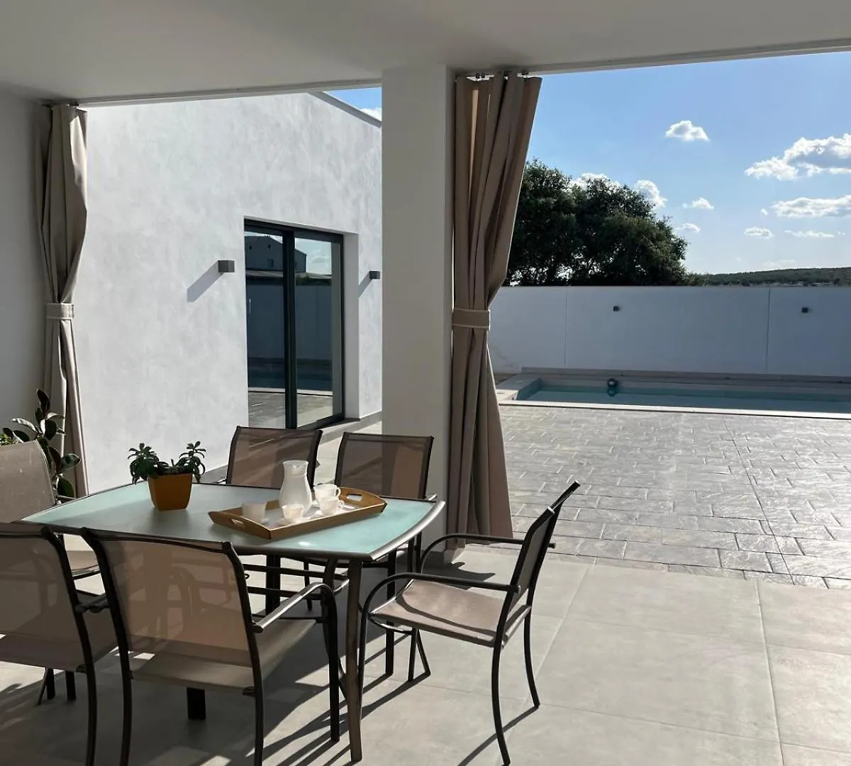 Villa De Aras Lucena 0*,  Spain